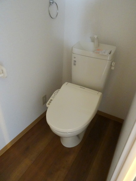 トイレ　★ウォシュレット機能付★
