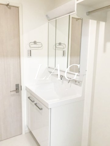 洗面設備　独立洗面台です。