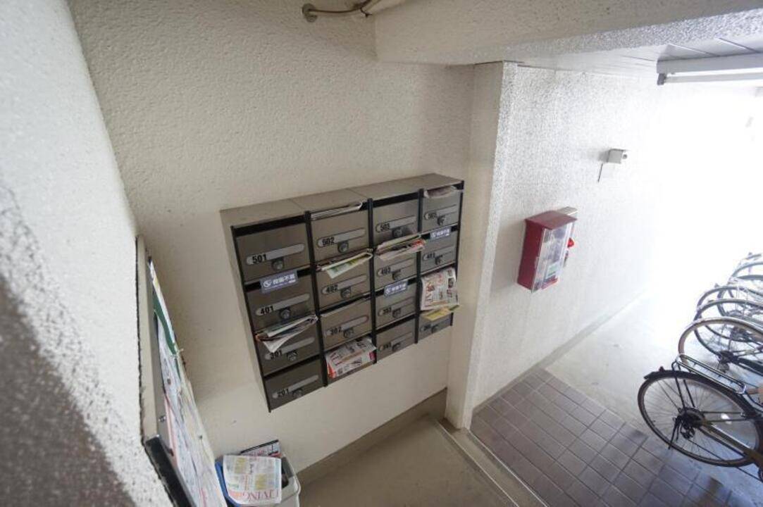 エントランス　メールBOX