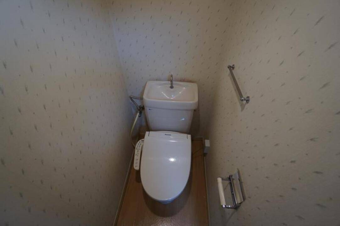 トイレ　トイレ