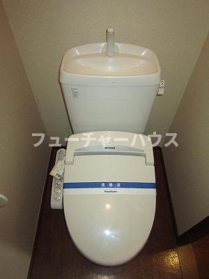 トイレ　落ち着いたトイレです