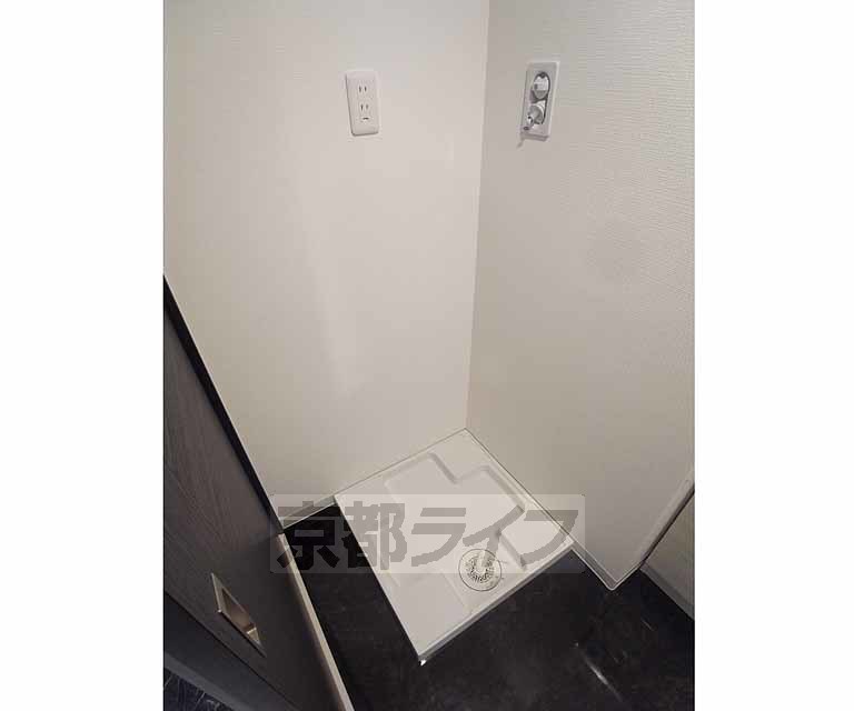 その他設備　室内に洗濯機置けます。