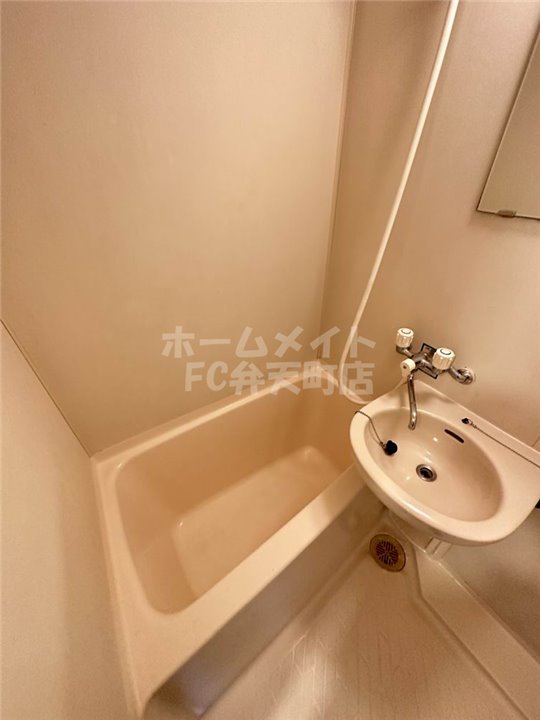 バス・シャワールーム　日々の疲れを癒すお風呂付です