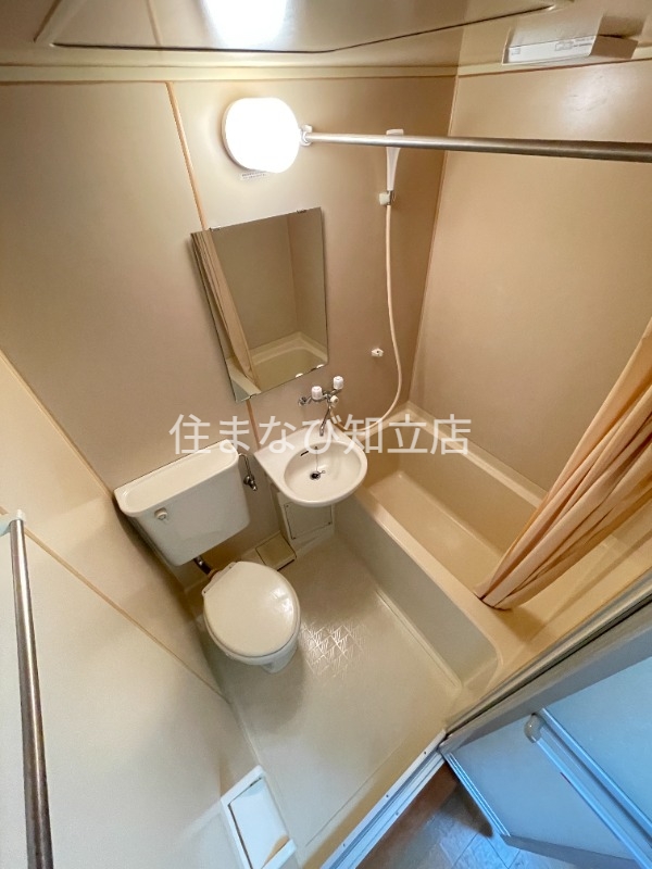 バス・シャワールーム　同型別部屋写真