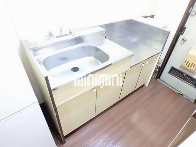 キッチン　同タイプ写真。