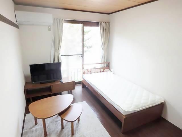 居室・リビング　同タイプ写真。