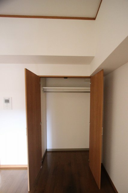 収納　同物件別号室のものです。