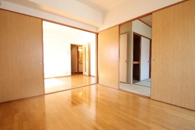 居室・リビング　※別号室の参考写真です※