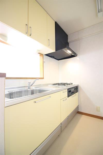 キッチン　人気のシステムキッチンです