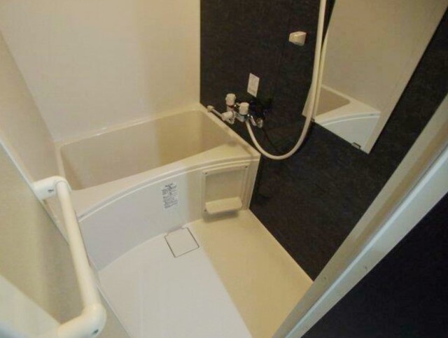 バス・シャワールーム　別部屋同仕様