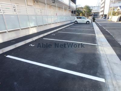 駐車場　駐車場