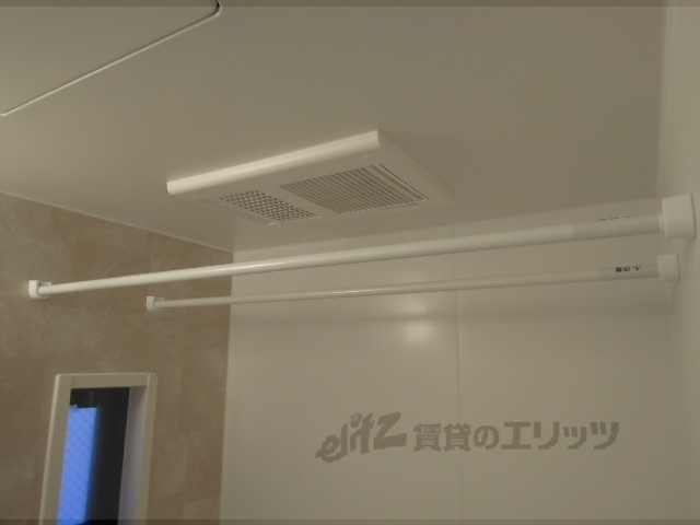 その他設備　給湯器リモコン