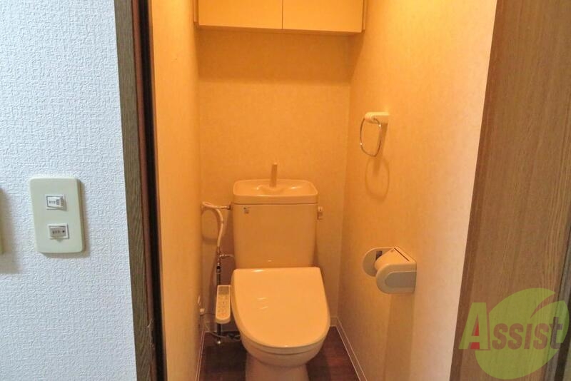 トイレ　トイレはもちろんウォシュレットがついてますよー