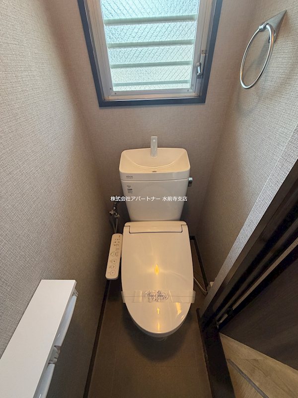 トイレ　綺麗な温水便座ご用意してます！