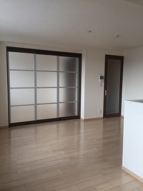 居室・リビング　間取り反転写真