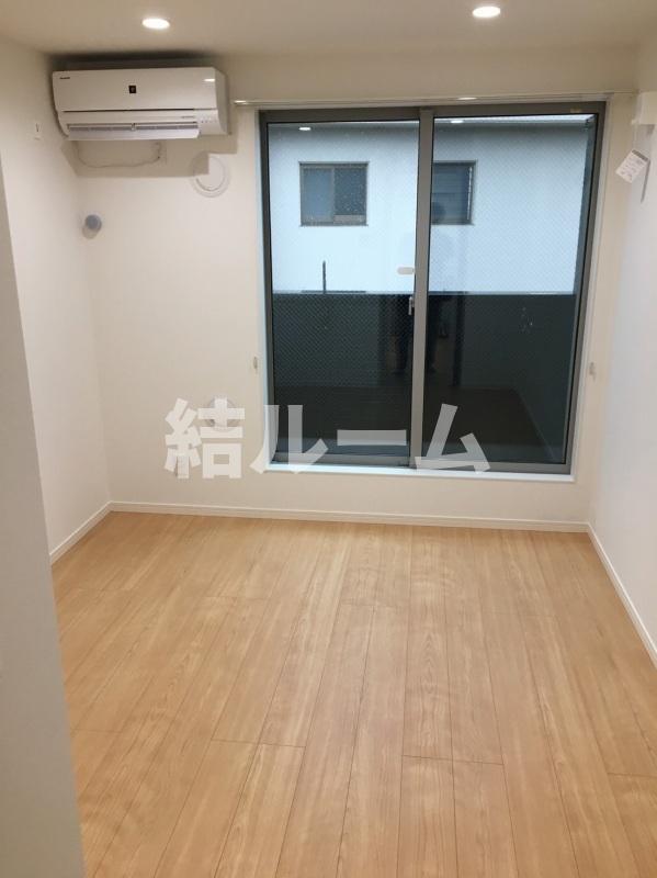 居室・リビング　別号室参考写真