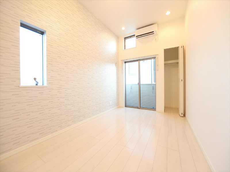 バルコニー　洋室6.2帖　上段ロフト5.8帖　同仕様写真