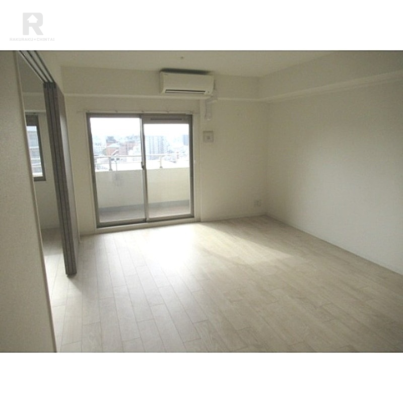 居室・リビング　電気をつけなくてこの明るさです