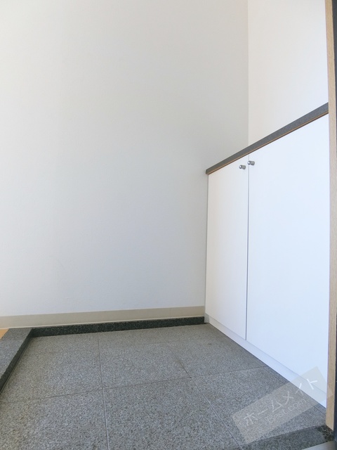 その他設備　玄関