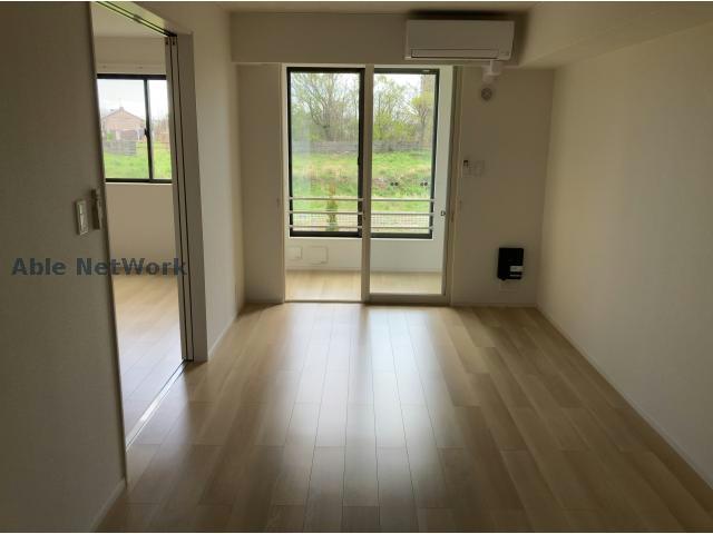 居室・リビング　同型モデル