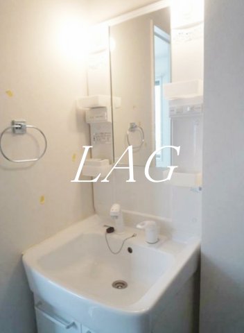 洗面設備　独立洗面台です。