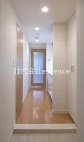 玄関　弊社ではオンライン対応・現地対応可能です♪