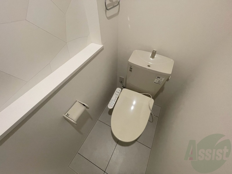 トイレ　シャワートイレになっているので快適です！