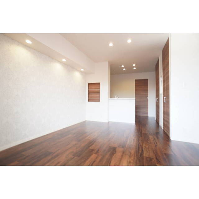 居室・リビング　対面式キッチンで開放感のあるリビング♪