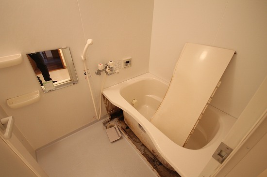 バス・シャワールーム　現状優先