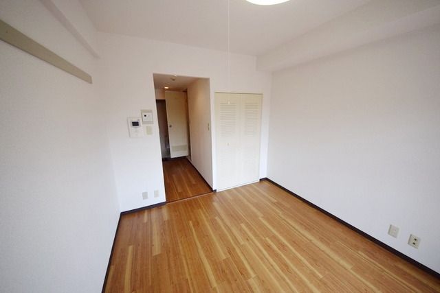 その他部屋・スペース　★広々とした洋室でゆったりくつろげますよ★