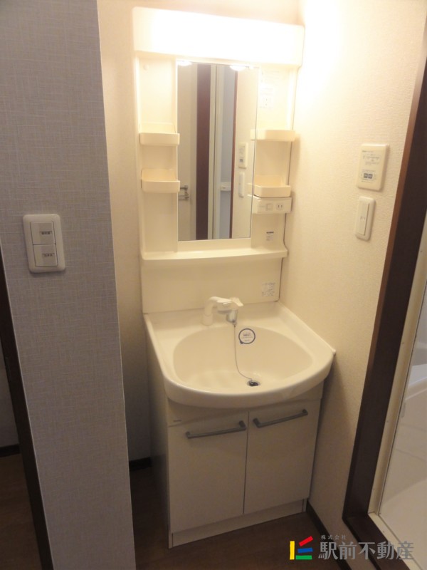 洗面設備　★独立洗面台付き★