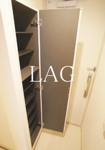 玄関　玄関です。