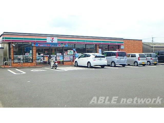 コンビニ　セブンイレブン八代葭牟田店（コンビニ）まで730m