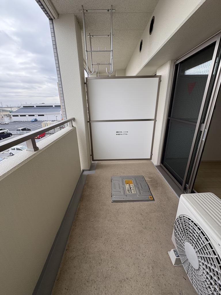 バルコニー　◆こちらの物件のお問合わせは、蕪木不動産へお問合せ下さい◆