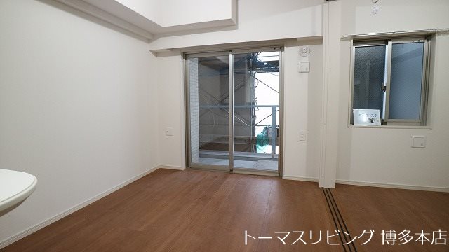 居室・リビング　※別号室の参考写真になります。