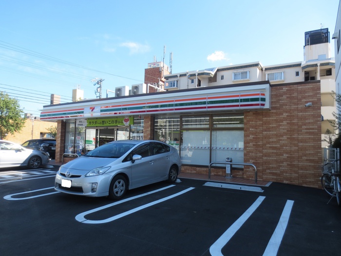 コンビニ　セブンイレブン名古屋植田1丁目店（コンビニ）まで350m