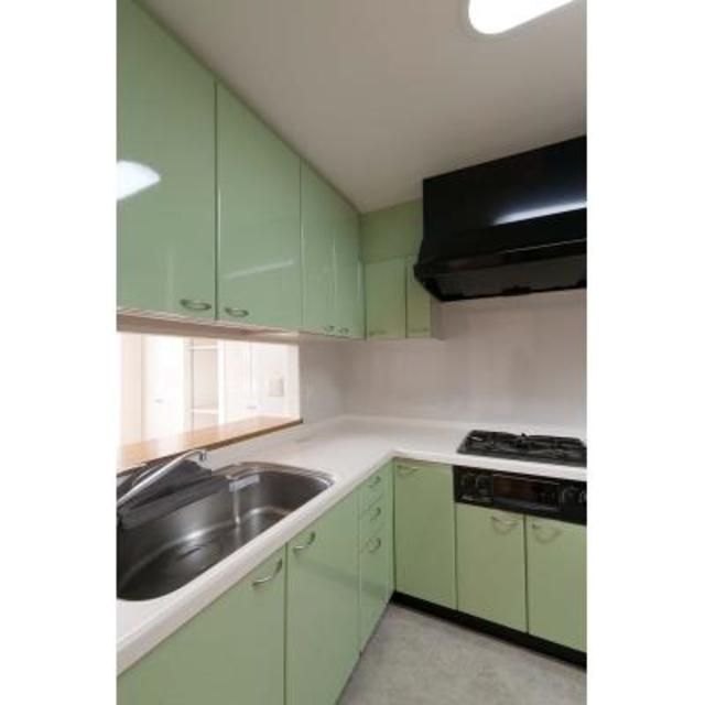 キッチン　※写真は同タイプ住戸です。