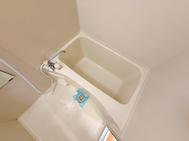 バス・シャワールーム　ゆったりと入るなら、お風呂とトイレとは別々が嬉しいですよね。