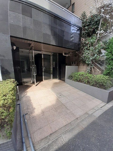 エントランス　☆共用設備もキレイ☆