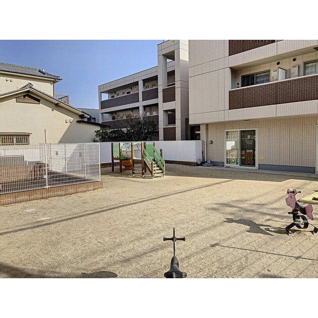幼稚園・保育園　大和深見台雲母（きらら）保育園（幼稚園・保育園）まで206m
