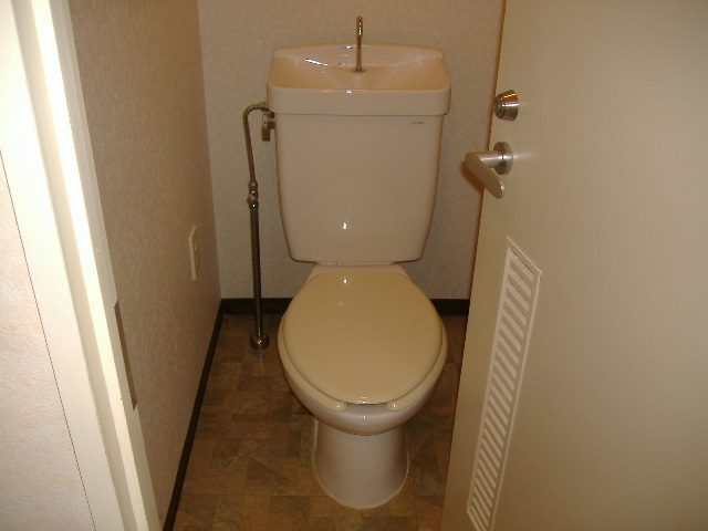 トイレ　別部屋参考