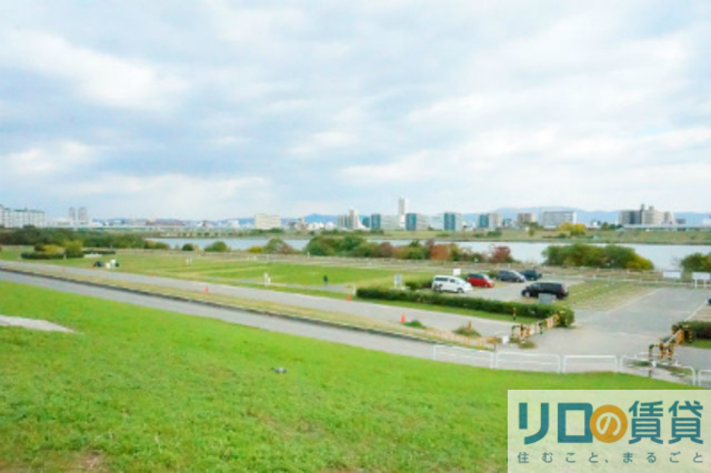 公園　淀川河川公園豊里地区駐車場（公園）まで827m