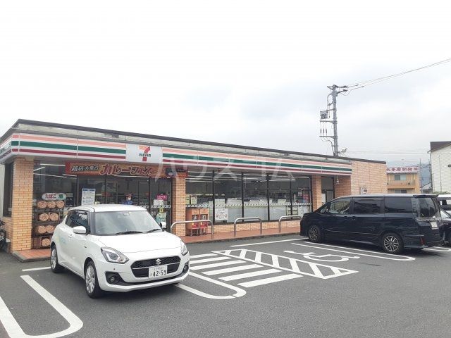 コンビニ　セブン-イレブン 武蔵五日市駅前店（コンビニ）まで1201m