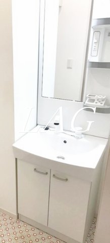 洗面設備　洗面台です。