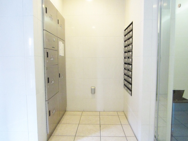 その他共有部分　便利な宅配ロッカー付きですよ！