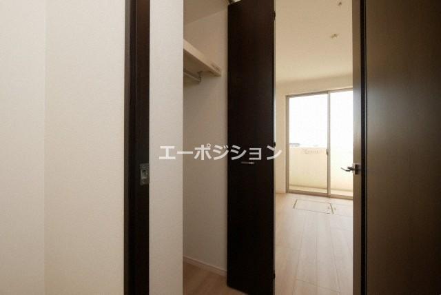 収納　スプランディッド難波II