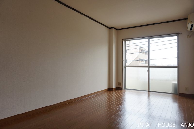 居室・リビング　参考写真３０２