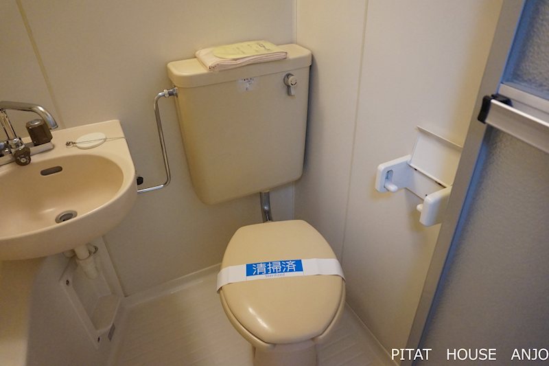 トイレ　参考写真３０２