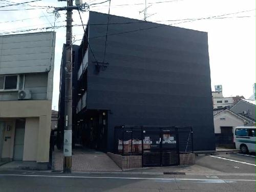 建物外観　2025年1月外壁塗装済み