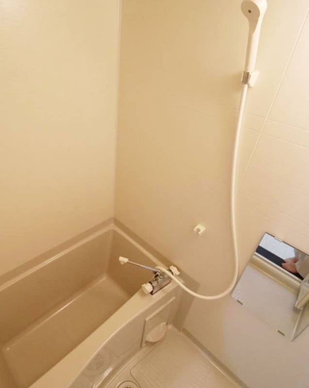 バス・シャワールーム　別タイプのお部屋です